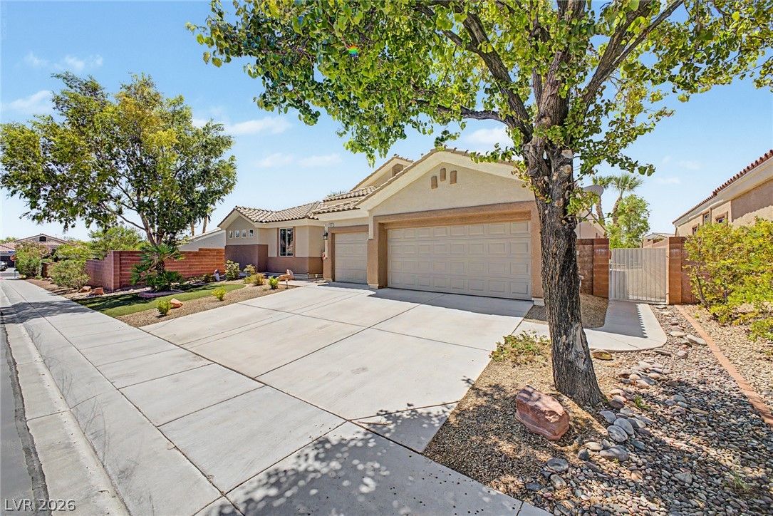 2703 Tercel Way — photo 3