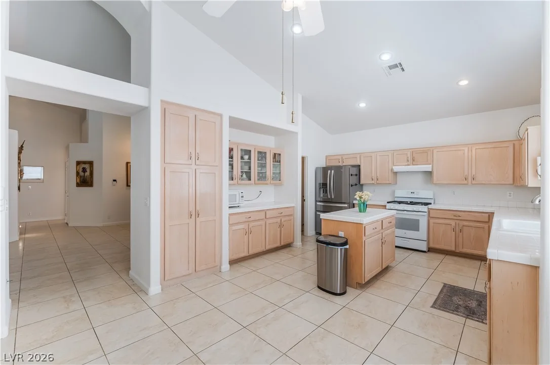 5417 Rose Thicket Street — photo 3 of 37