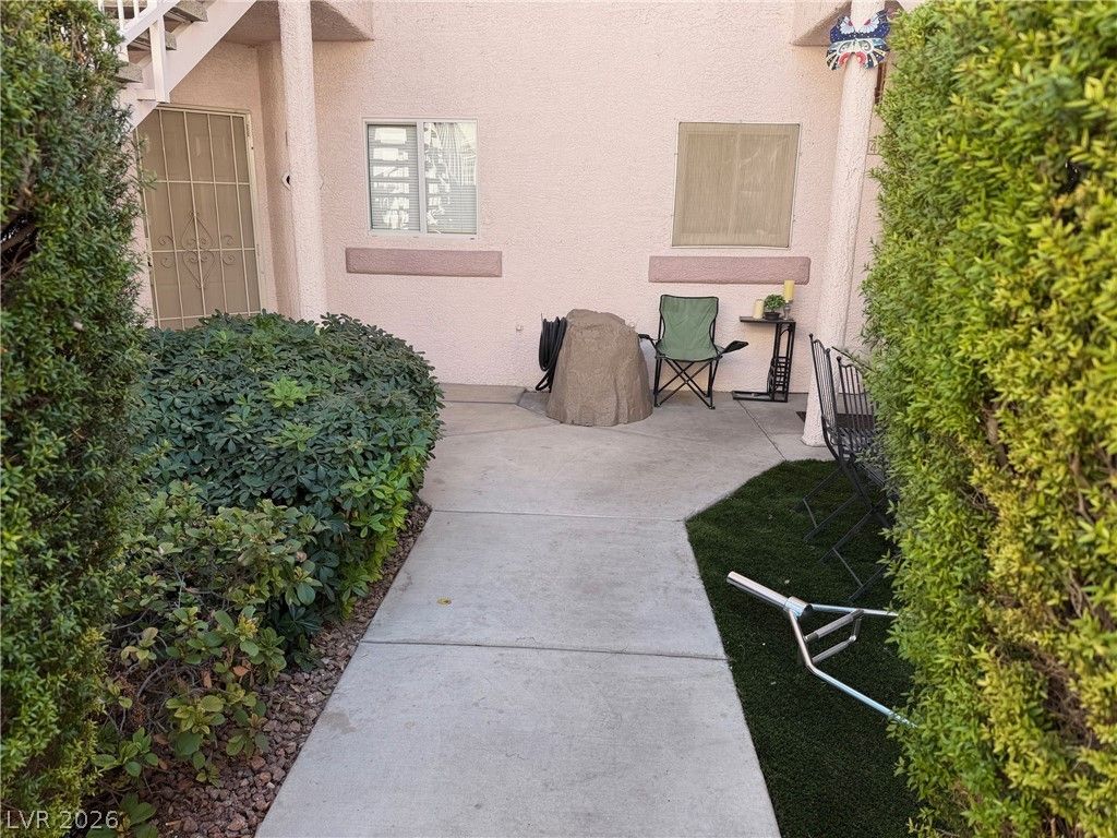 4555 East Sahara Avenue 146 — photo 2