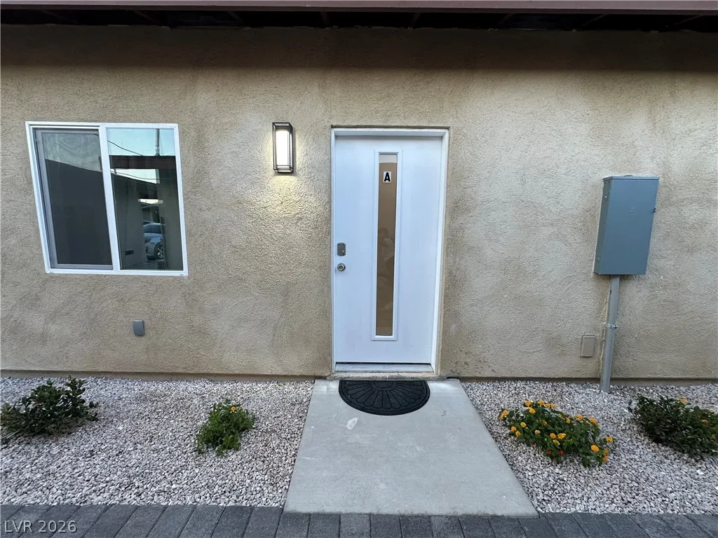 3316 Avalon Avenue — photo 2