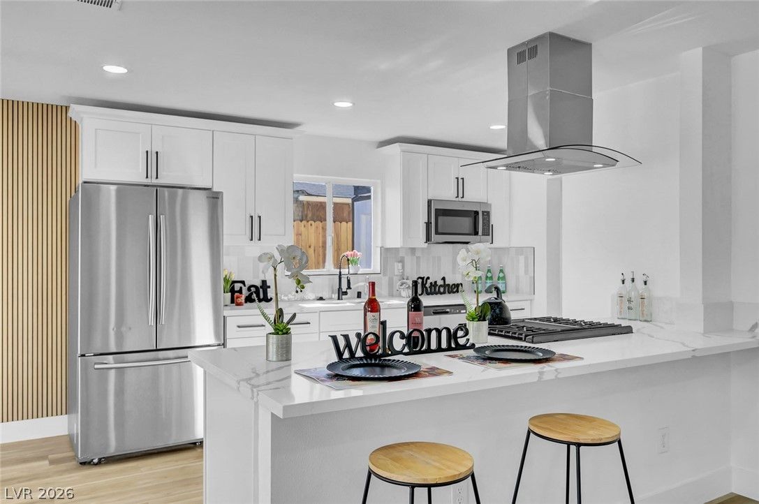 923 Laramore Drive — photo 3
