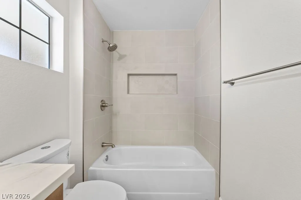 Photo 34