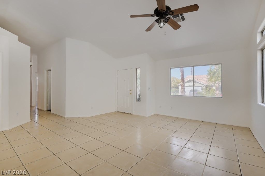 4714 Carmar Drive — photo 4