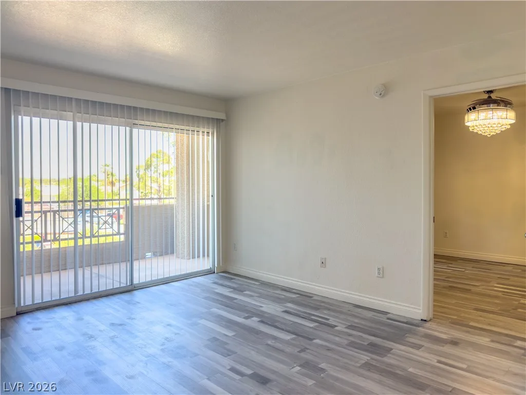 8070 West Russell Road 2063 — photo 2