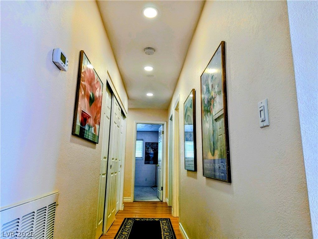 Photo 36