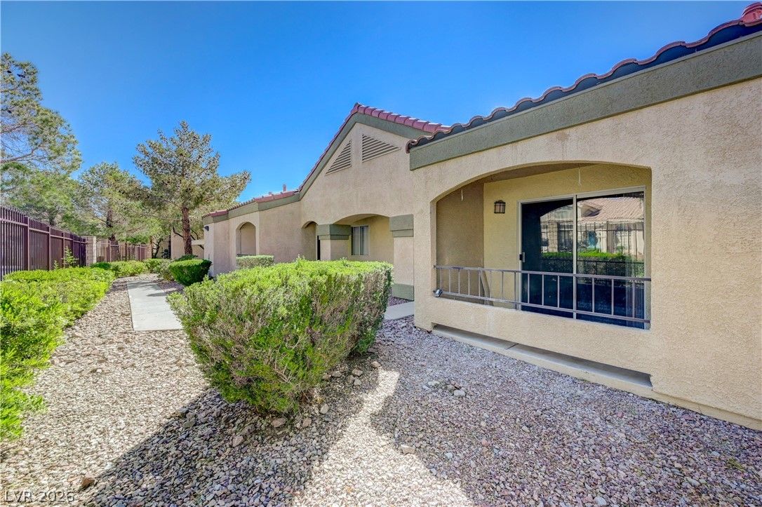 7885 West Flamingo Road 1050 — photo 3