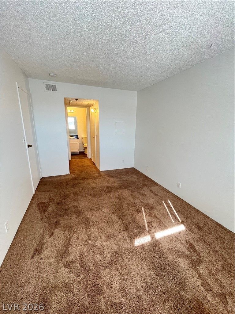 1381 East University Avenue 304 — photo 5 of 9