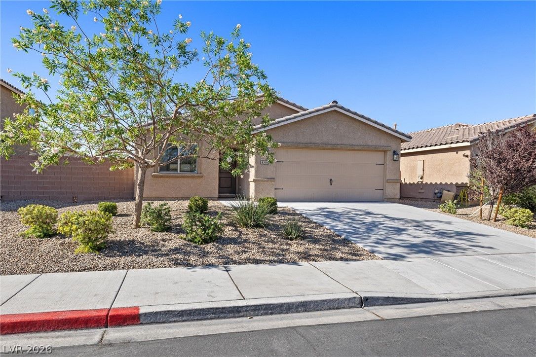 4568 Velvet Oak Court — photo 2 of 28