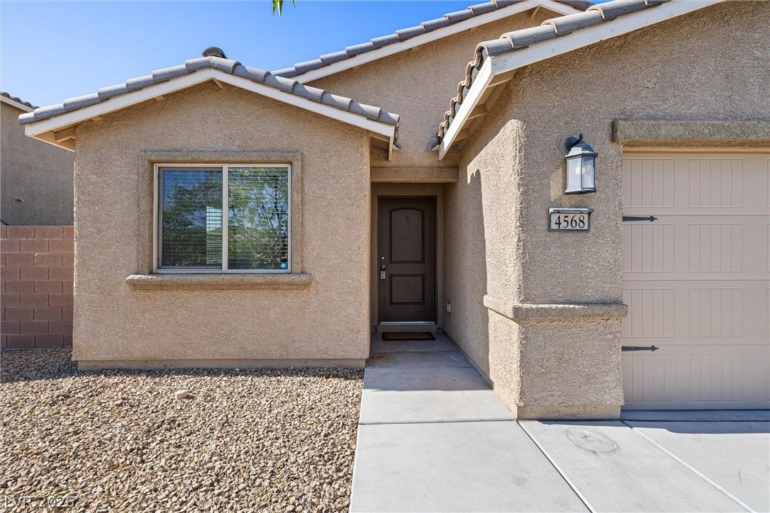 4568 Velvet Oak Court — photo 4 of 28