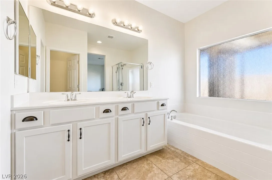 4780 Lorenzo Way — photo 5