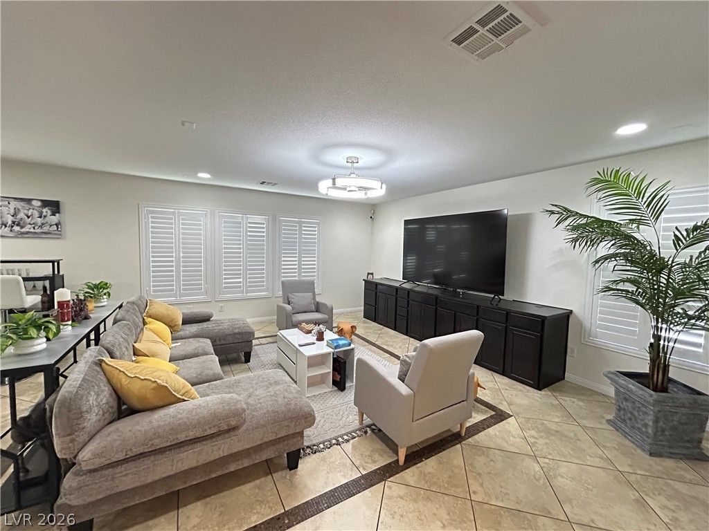 10343 Beallsville Street — photo 3 of 23