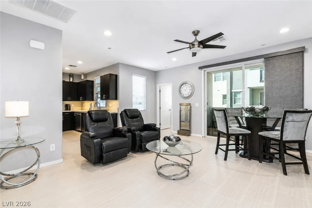 11257 Rainbow Peak Avenue 211 — photo 4 of 43