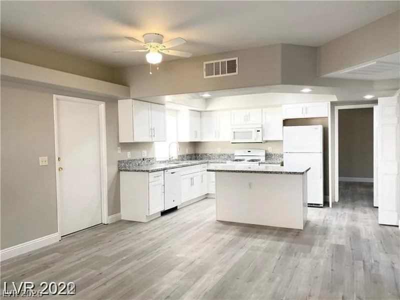 3601 Pintadas Street 102 — photo 2