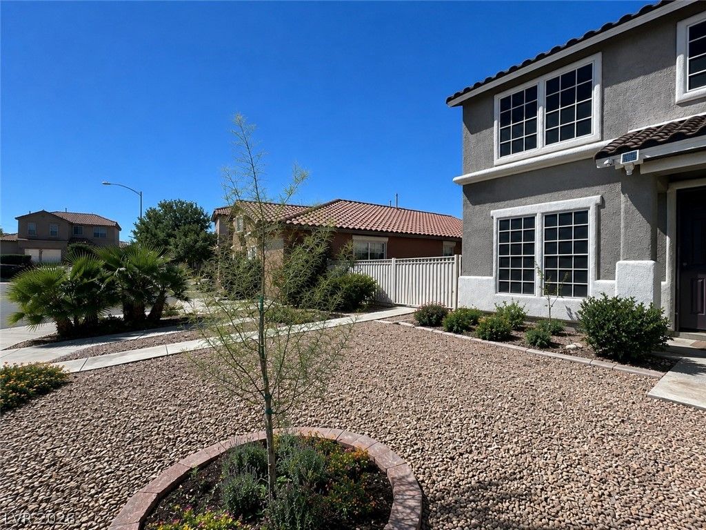 828 Wintera Court — photo 3