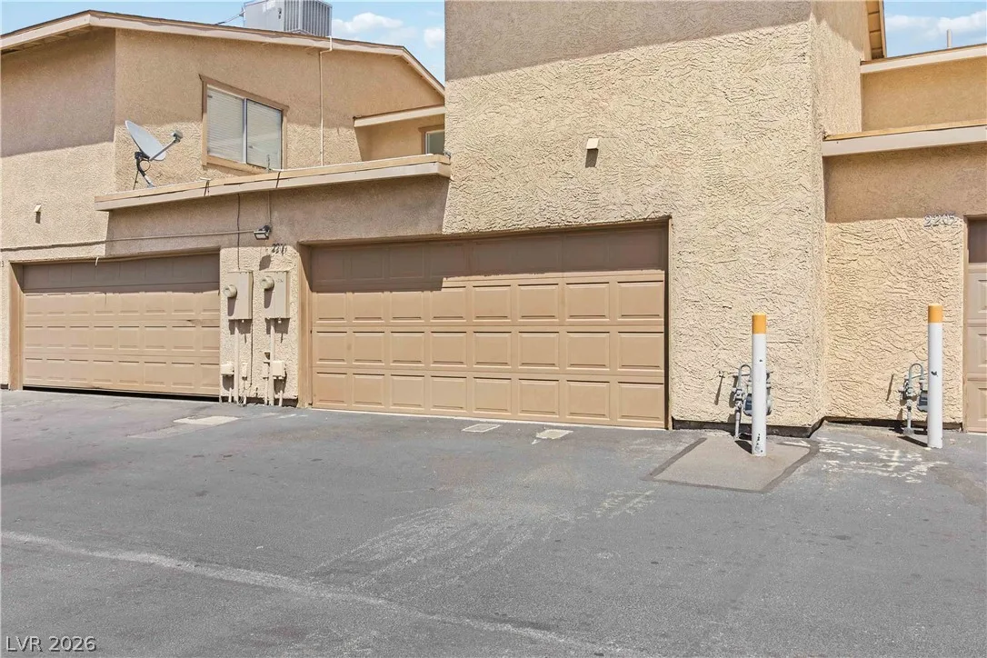 2209 Short Pine Drive — photo 4