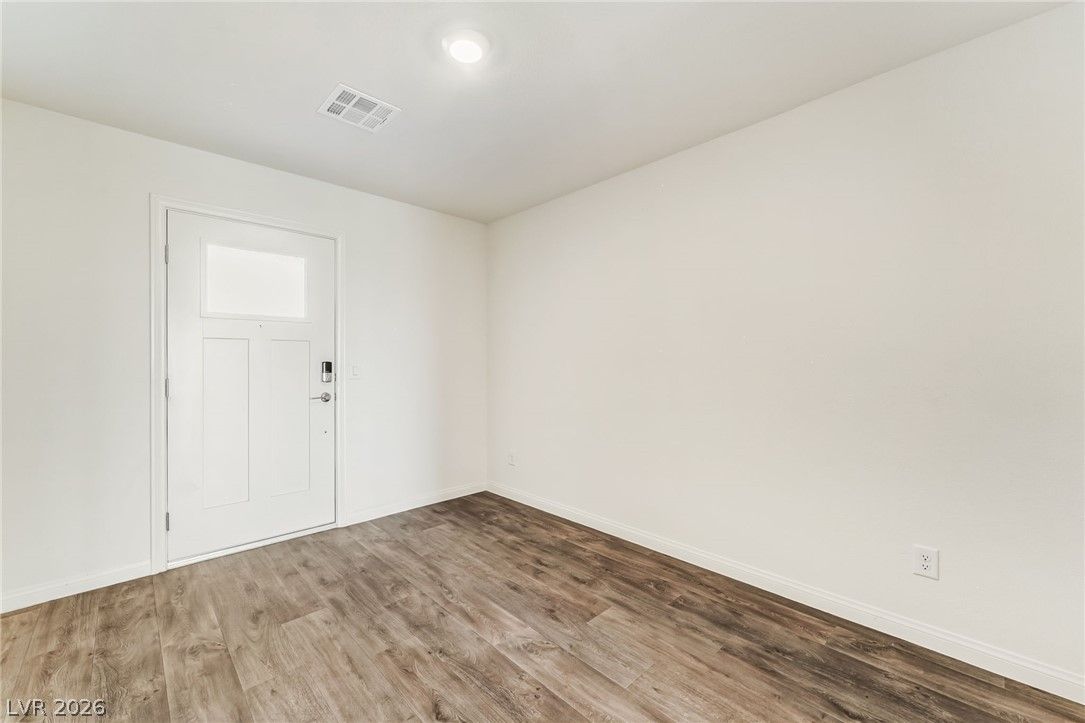3892 Enchanted Sky Street — photo 4 of 26