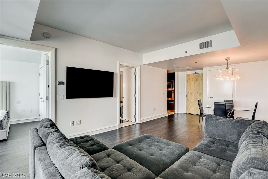 2700 South Las Vegas Boulevard 1305 — photo 4