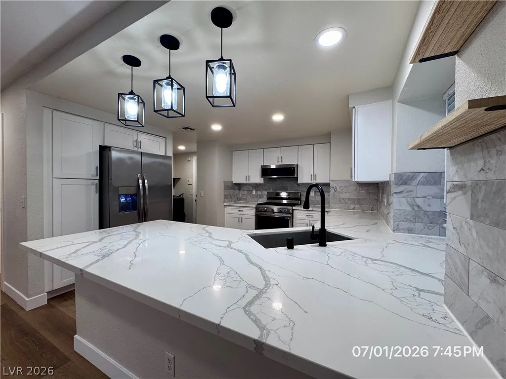 8405 Shady Shores Circle — photo 5