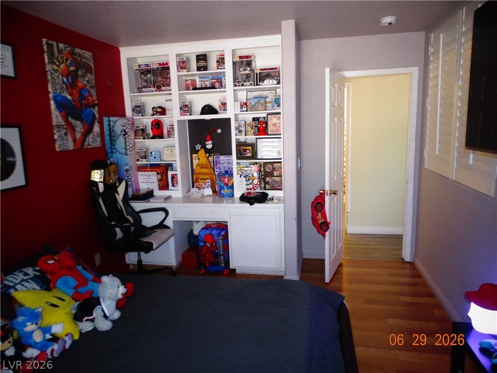 Photo 18