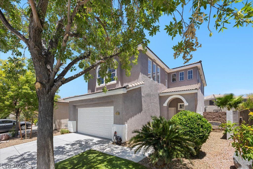 10756 Valencia Hills Street — photo 2 of 39
