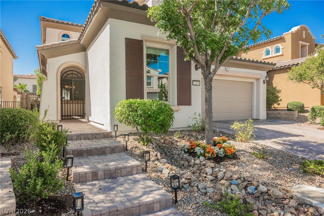 12253 Nasino Avenue — photo 3