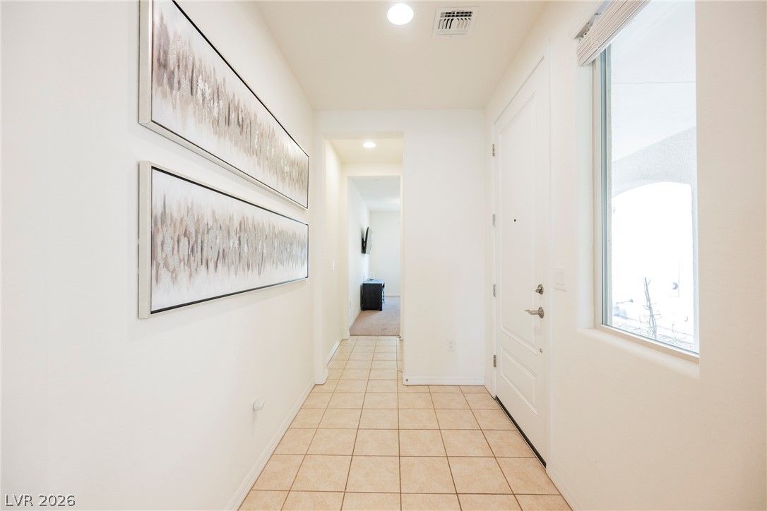 12253 Nasino Avenue — photo 4