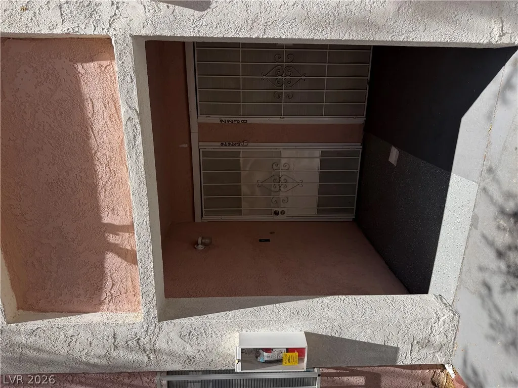 2236 East Desert Inn Road — photo 3