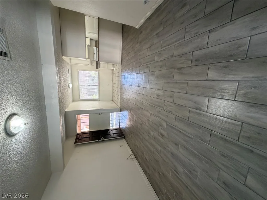 2236 East Desert Inn Road — photo 4