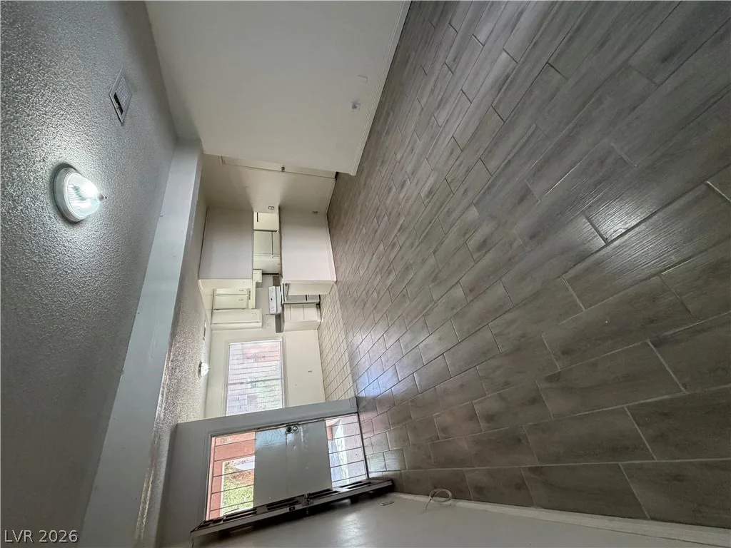 2236 East Desert Inn Road — photo 5