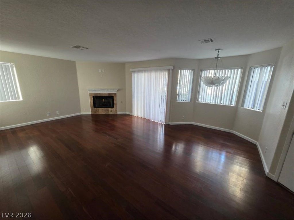 5052 South Rainbow Boulevard 106 — photo 5 of 14