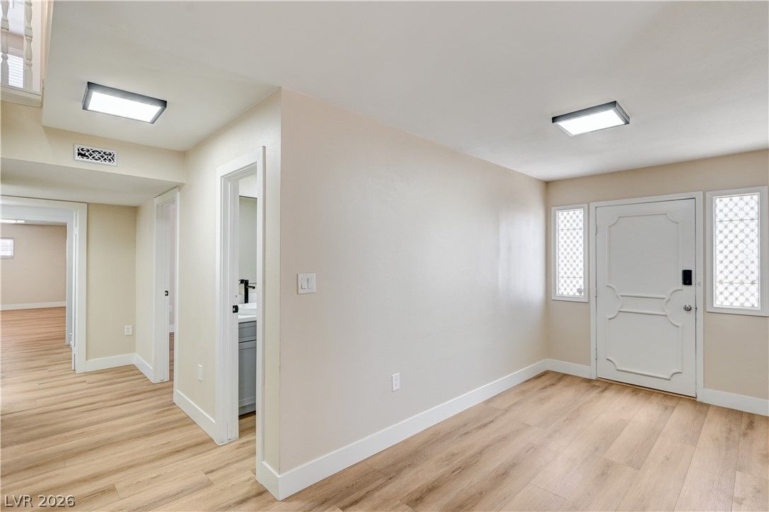 7477 Ullom Drive — photo 5