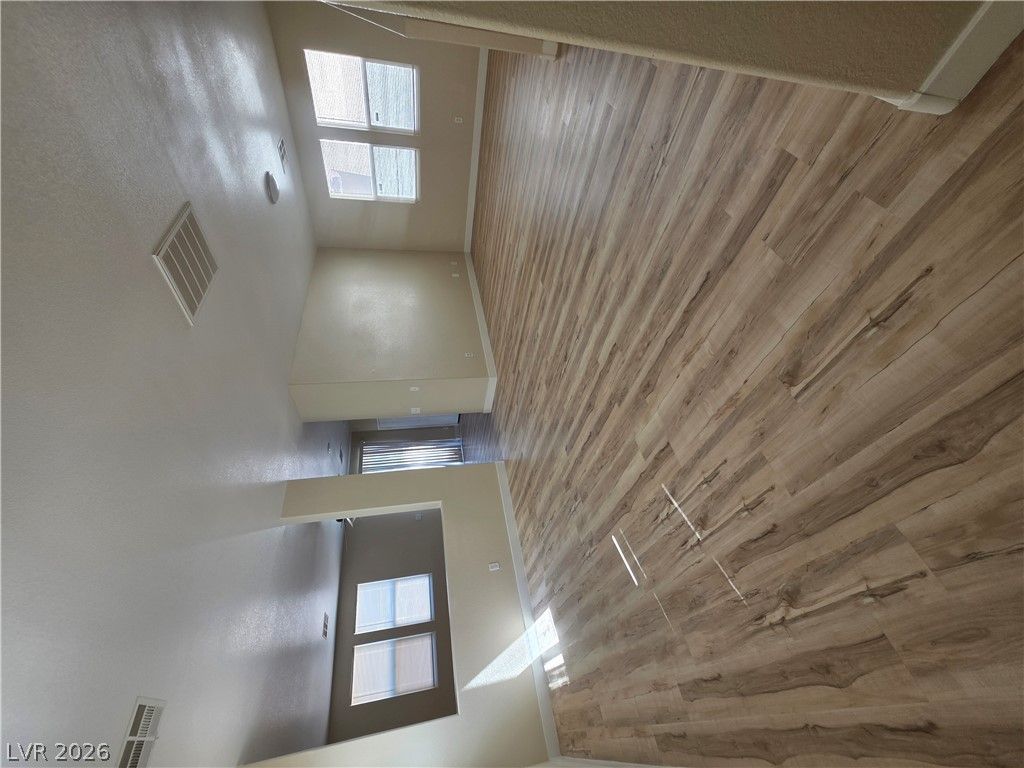5032 Whistling Acres Avenue — photo 4