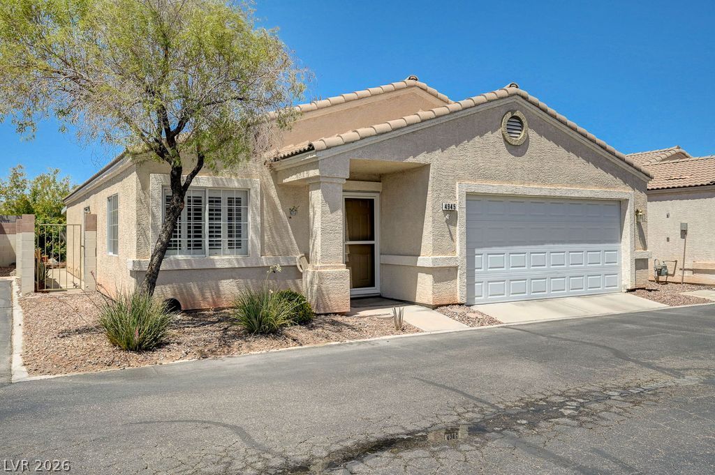 4945 Mascaro Drive — photo 2