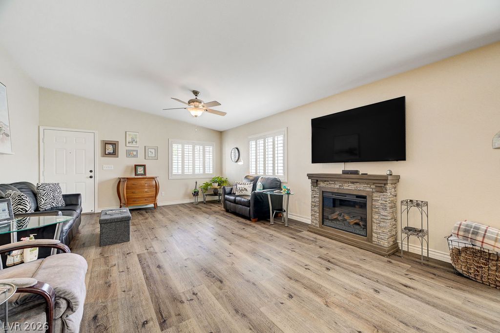 4945 Mascaro Drive — photo 4