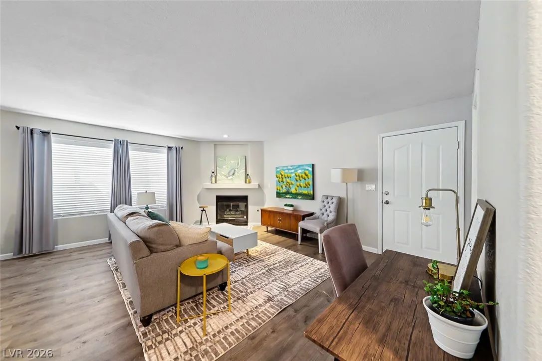 700 Capri Drive 37B — photo 2