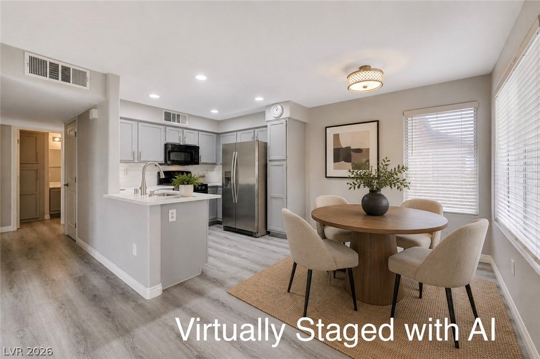 3425 East RUSSELL Road 223 — photo 5