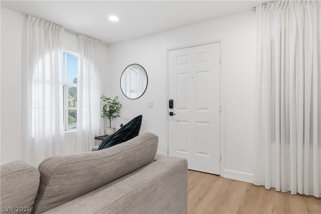 7950 West Flamingo Road 1180 — photo 4 of 26
