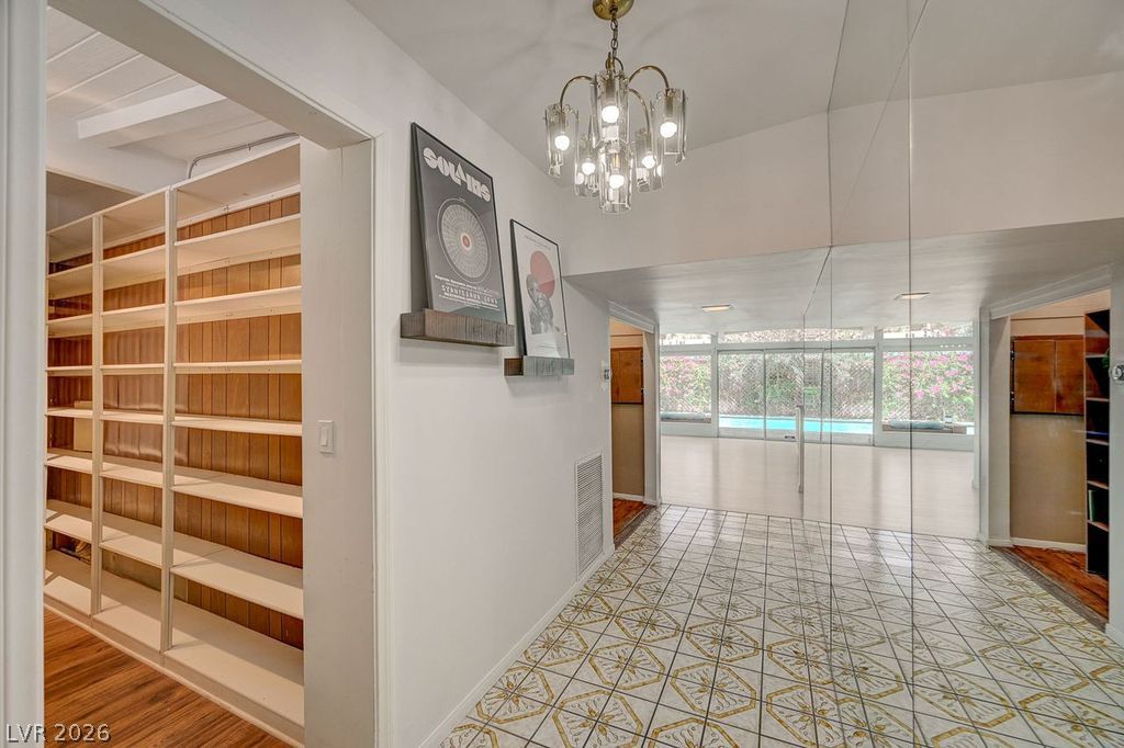 549 Canosa Avenue — photo 5