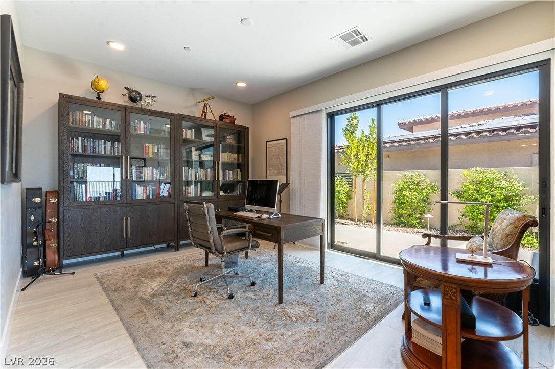 446 Highview Ridge Avenue — photo 4