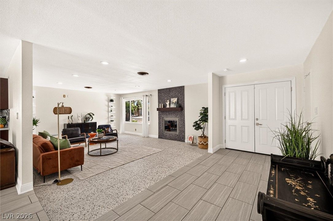 1662 Sombrero Drive — photo 4
