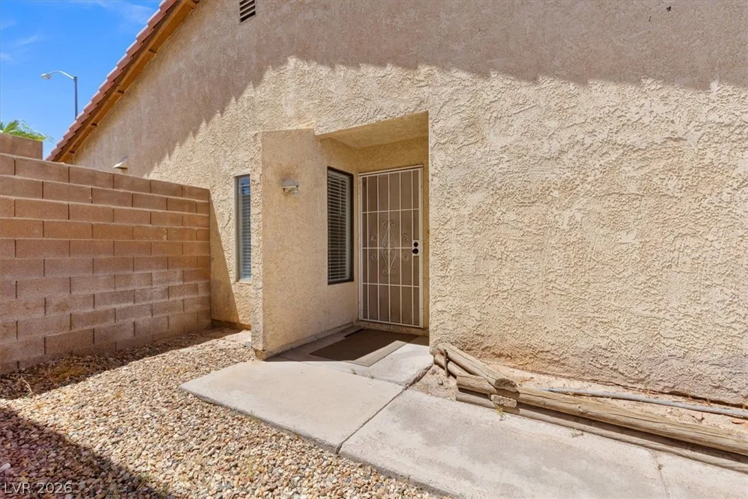728 Kelso Way — photo 3