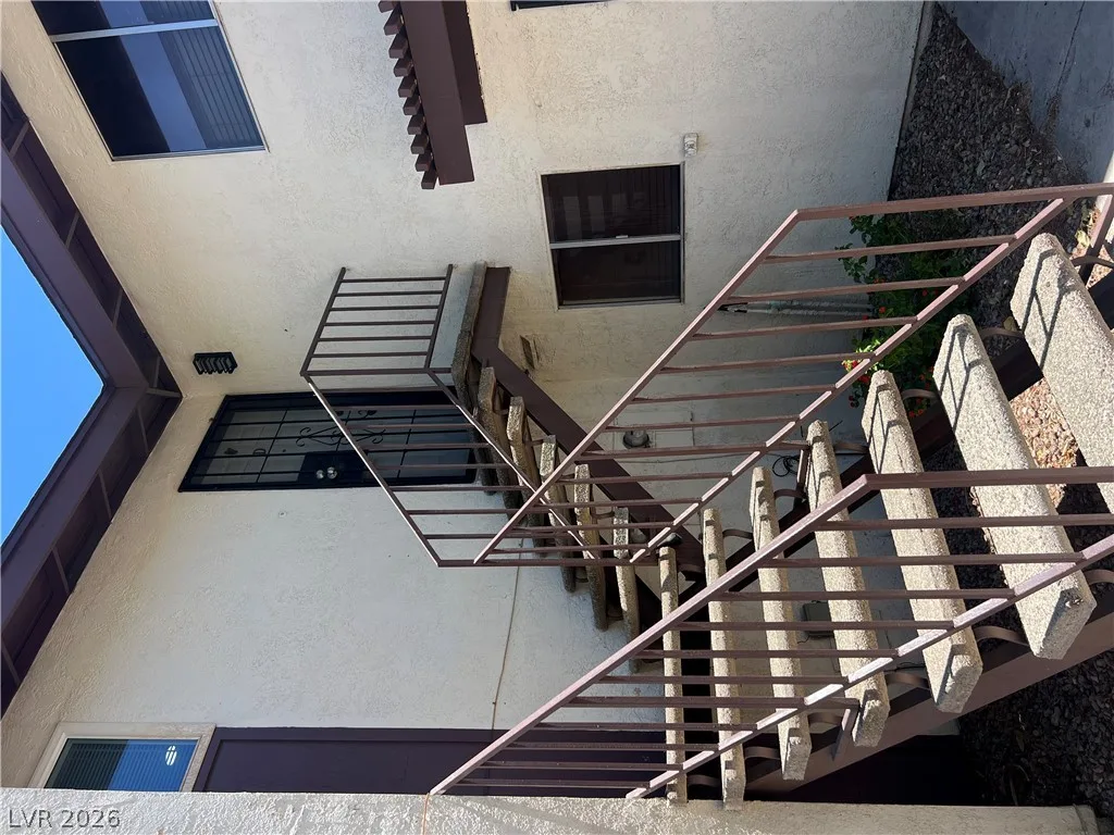2333 Cardiff Lane D — photo 2