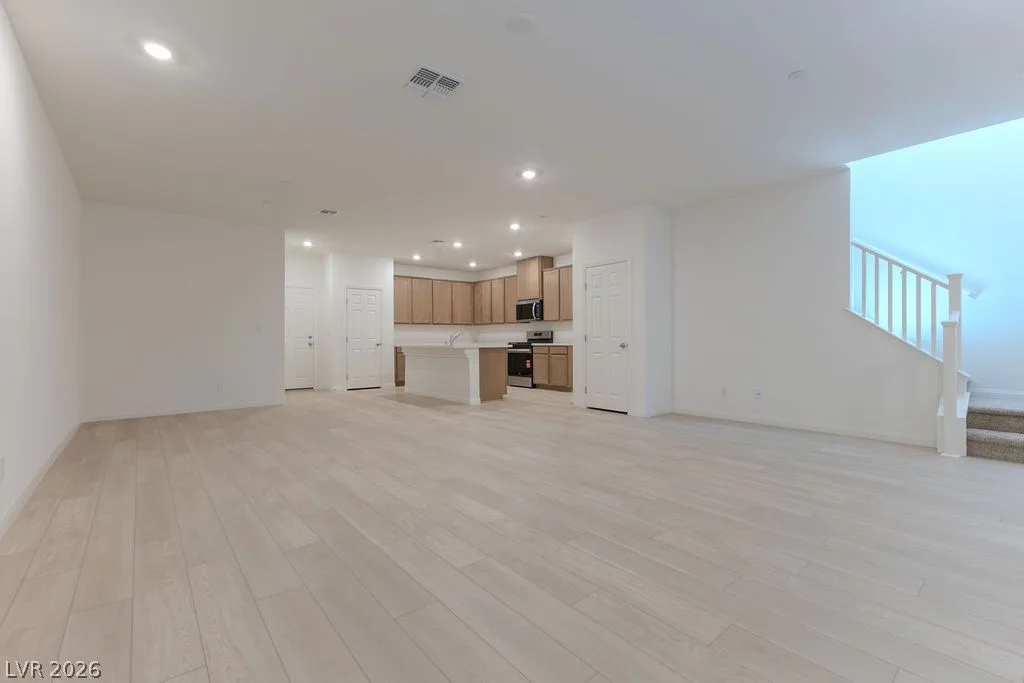 104 Hornbeck Lane — photo 2 of 10