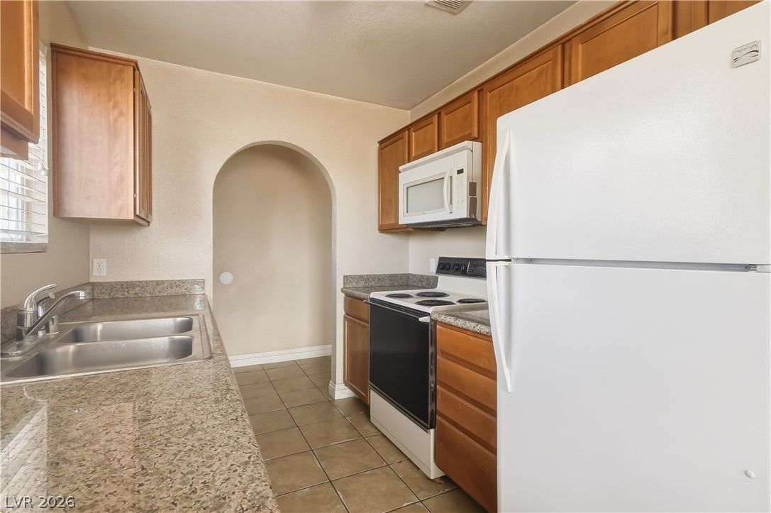 1810 North Decatur Boulevard 202 — photo 3 of 19