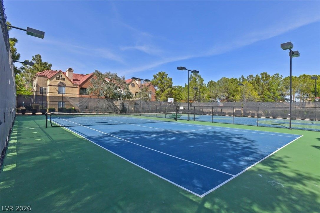 2200 South Fort Apache Road 2142 — photo 4