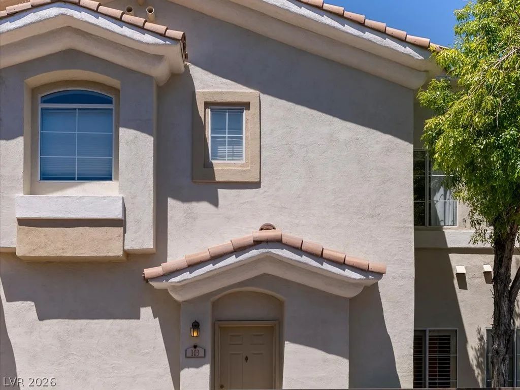 1500 Ruby Cliffs Lane 103 — photo 2