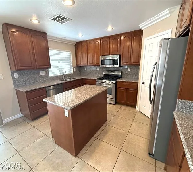 5565 Golden Palms Court — photo 4