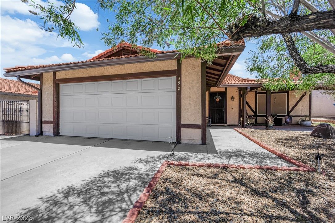 350 Tangerine Court — photo 3 of 23