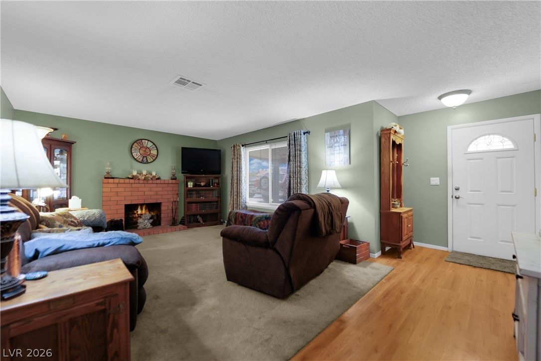 350 Tangerine Court — photo 5 of 23
