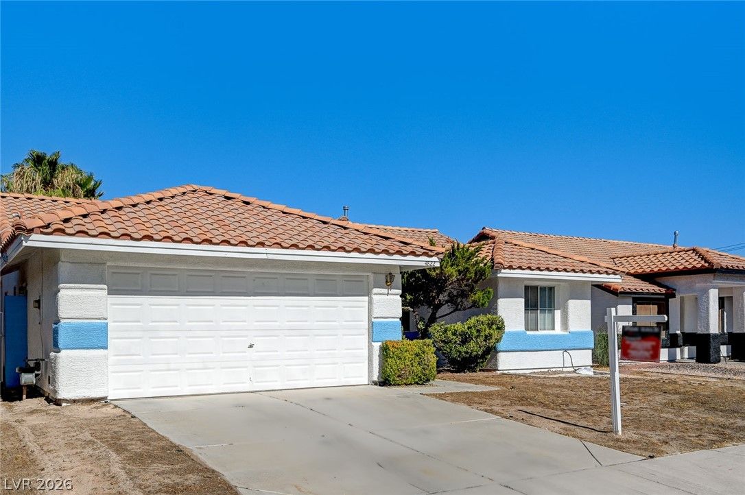 4822 Hunters Run Drive — photo 2